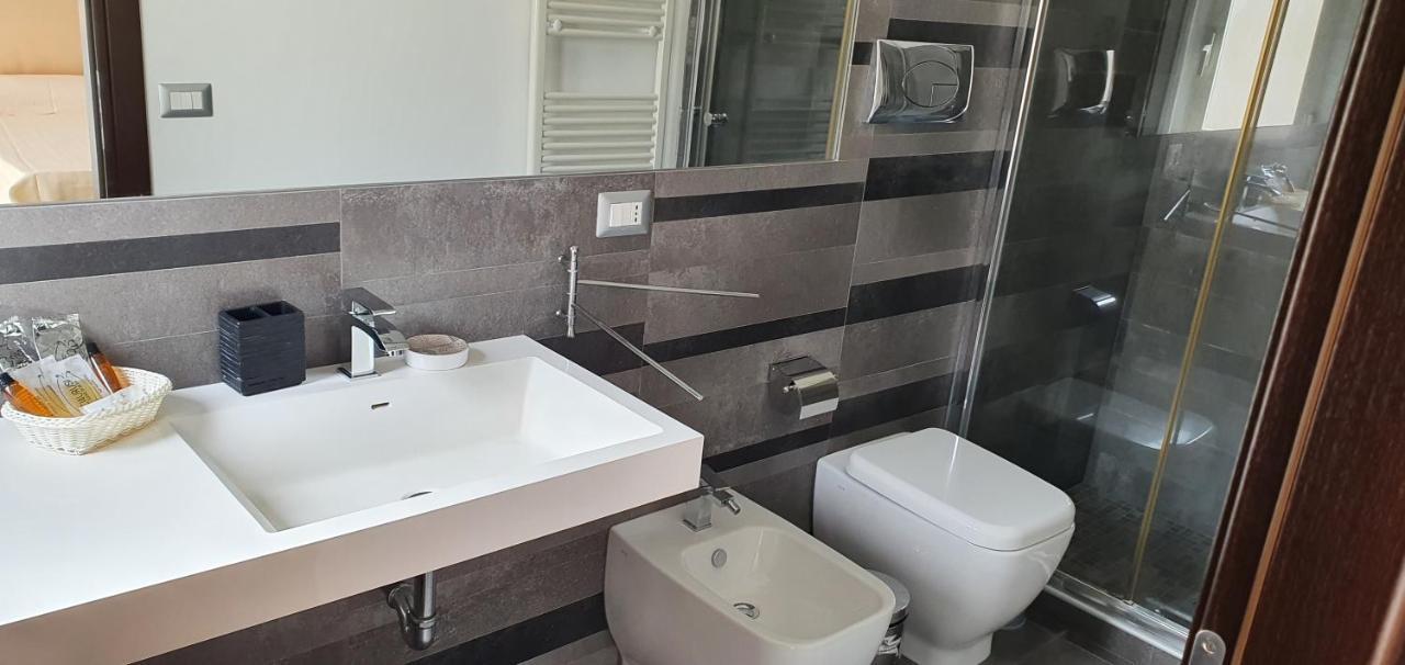 Lindos Bed & Breakfast Gela Bilik gambar