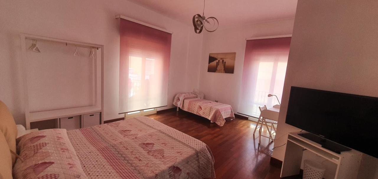 Lindos Bed & Breakfast Gela Bilik gambar