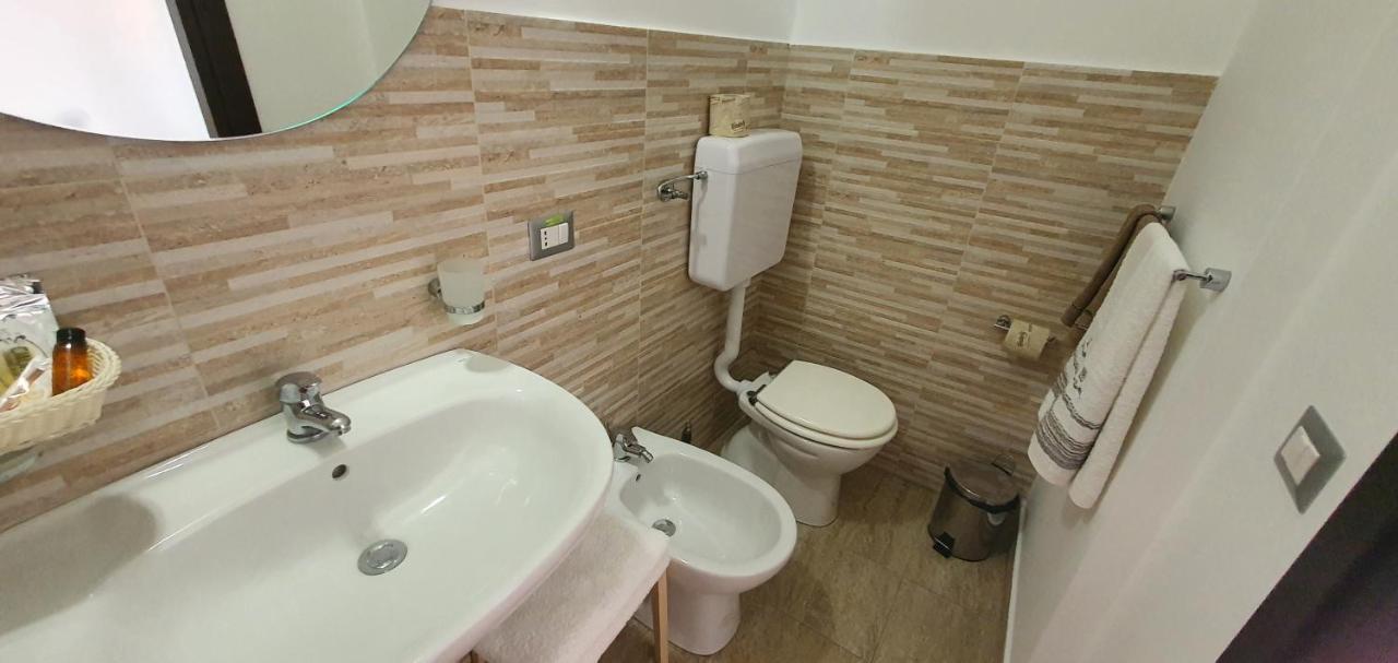 Lindos Bed & Breakfast Gela Luaran gambar